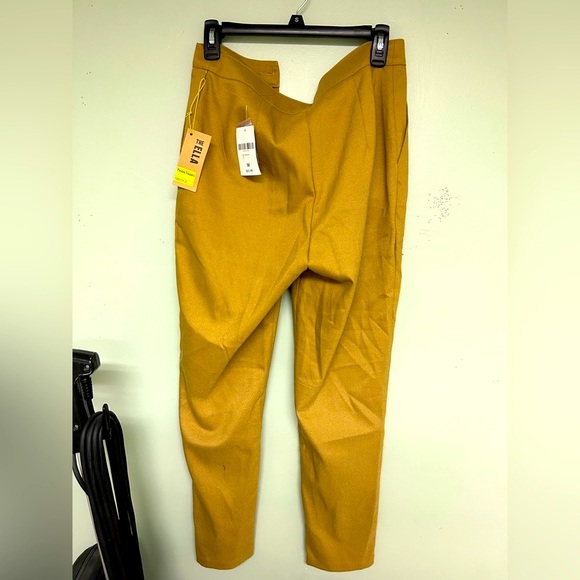 NWT Pleated Trousers - Picture 3 of 3